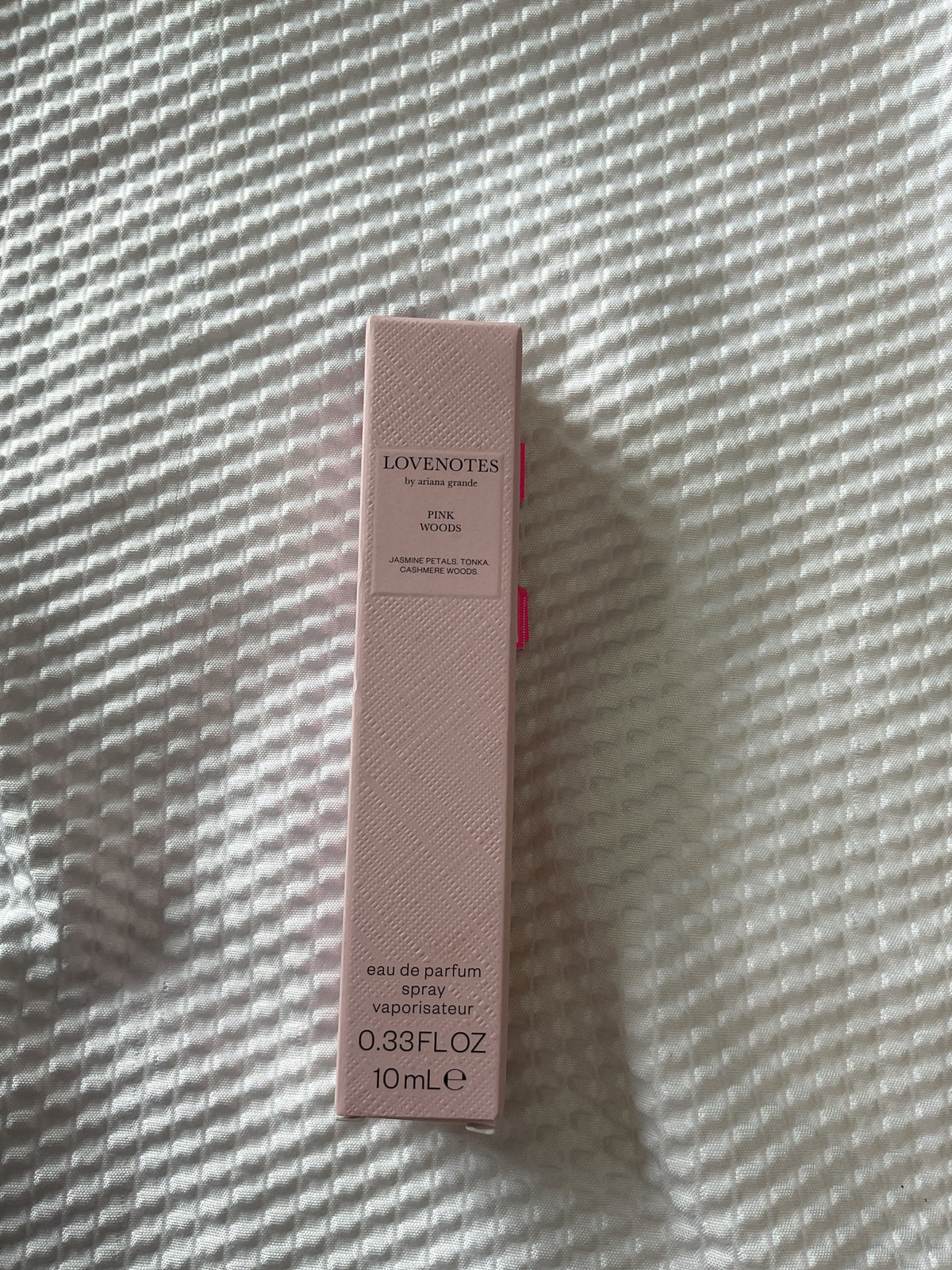 perfume Ariana Grande pink Woods travel .33oz