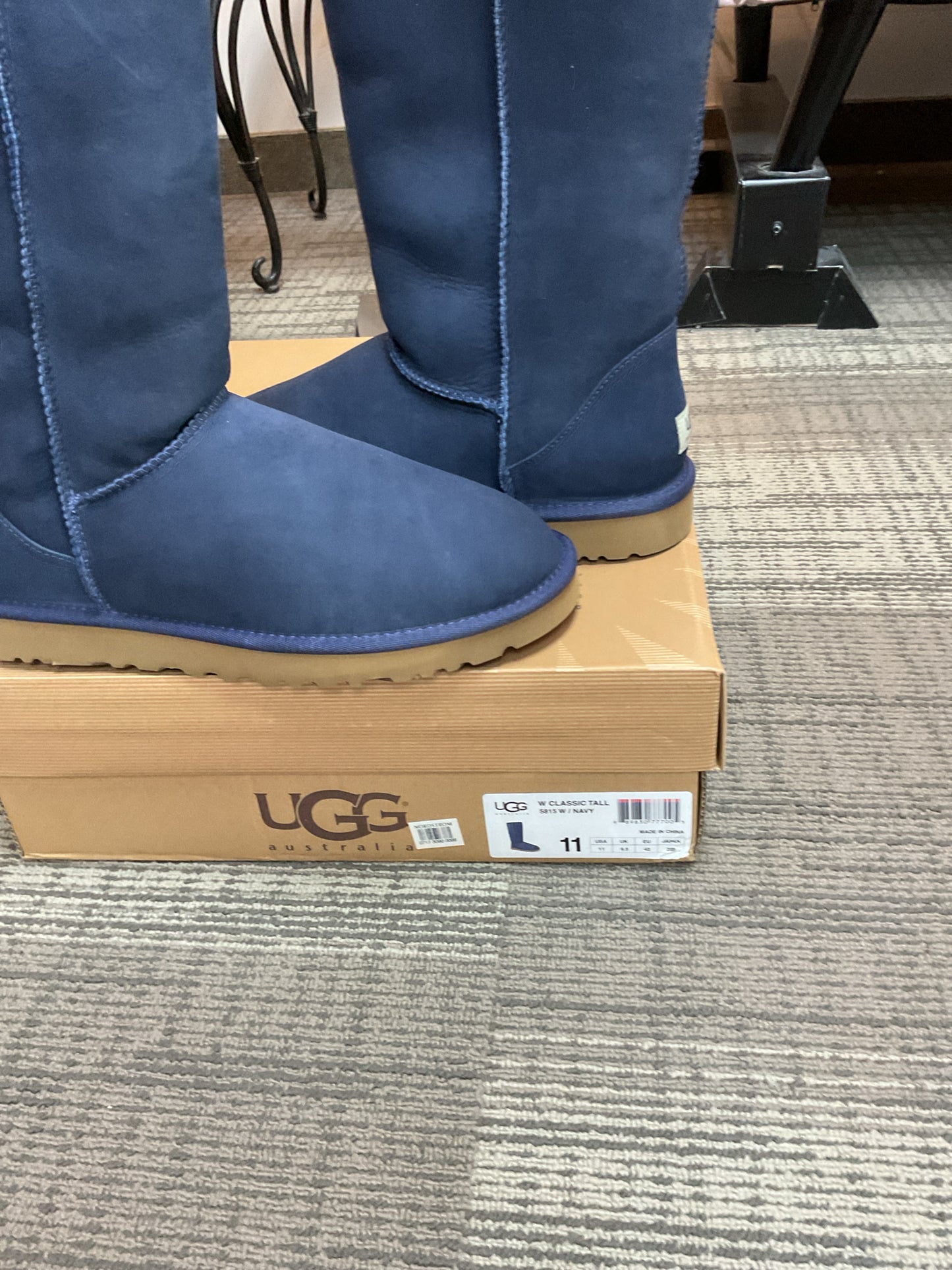 UGG 11 Blue Boots NEW in box Classic Tall sherling