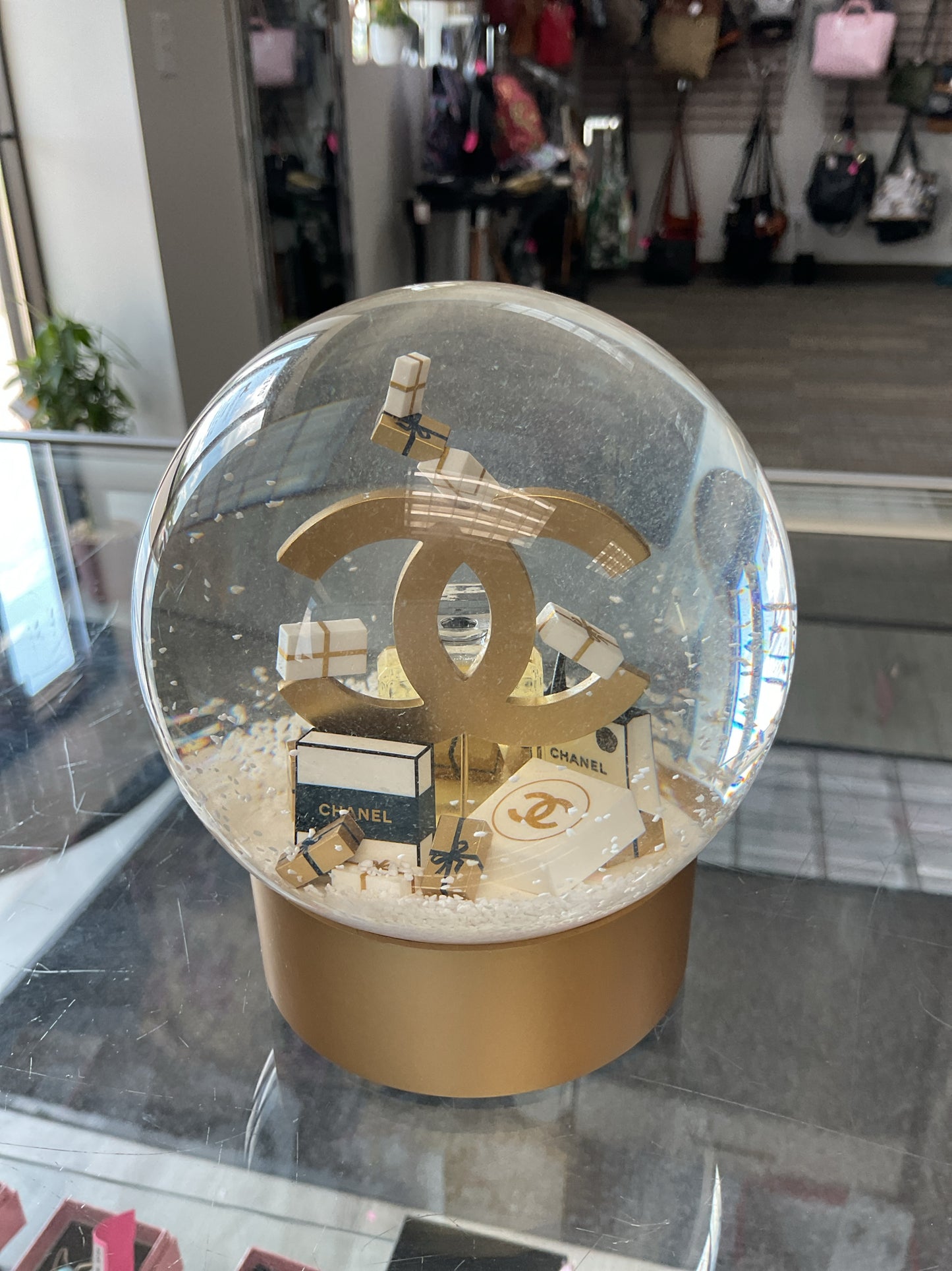 Chanel Misc. Limited edition snow globe CC logo and presents