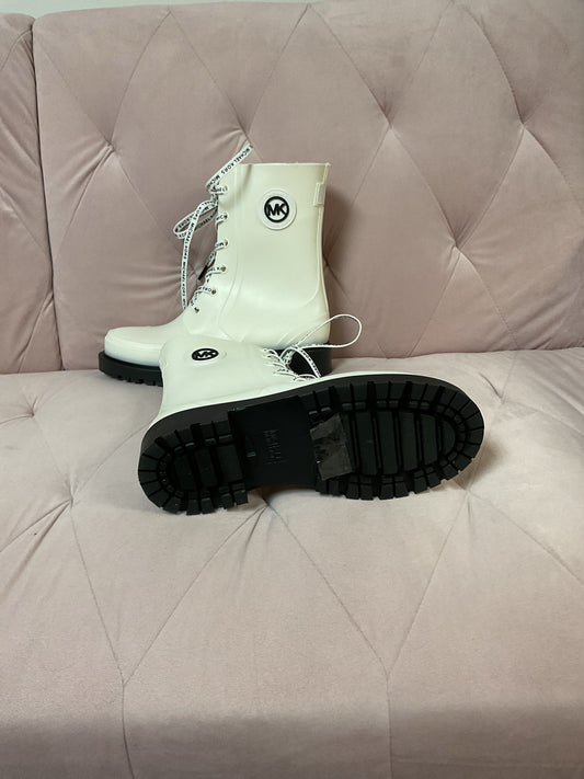Michael Kors 8 White Boots
