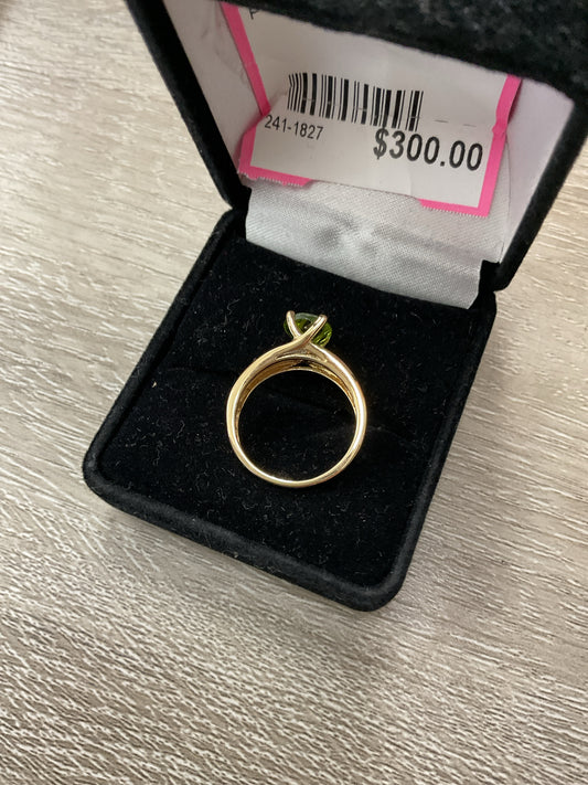 14K Ring New Yellow gold peridot & diamonds