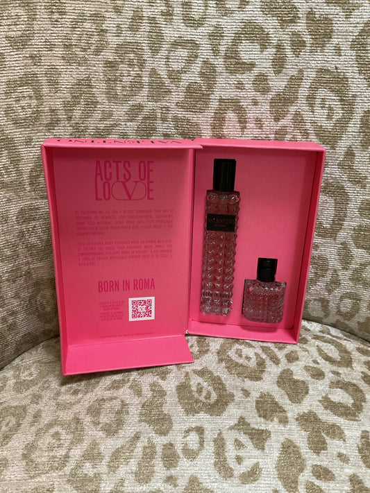 perfume Born In Roma set .2oz .5oz