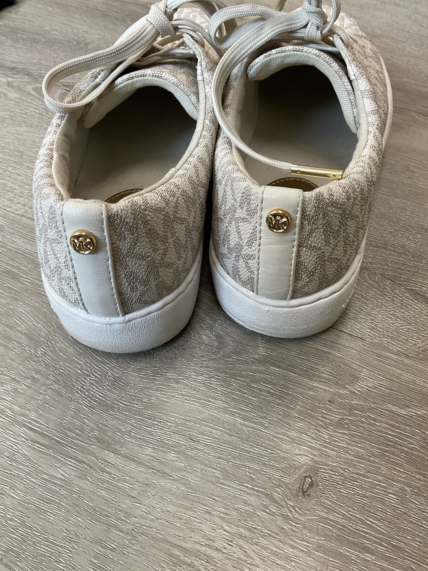 Michael Kors 7.5 Vanilla shoes MK sneaker3s with gold