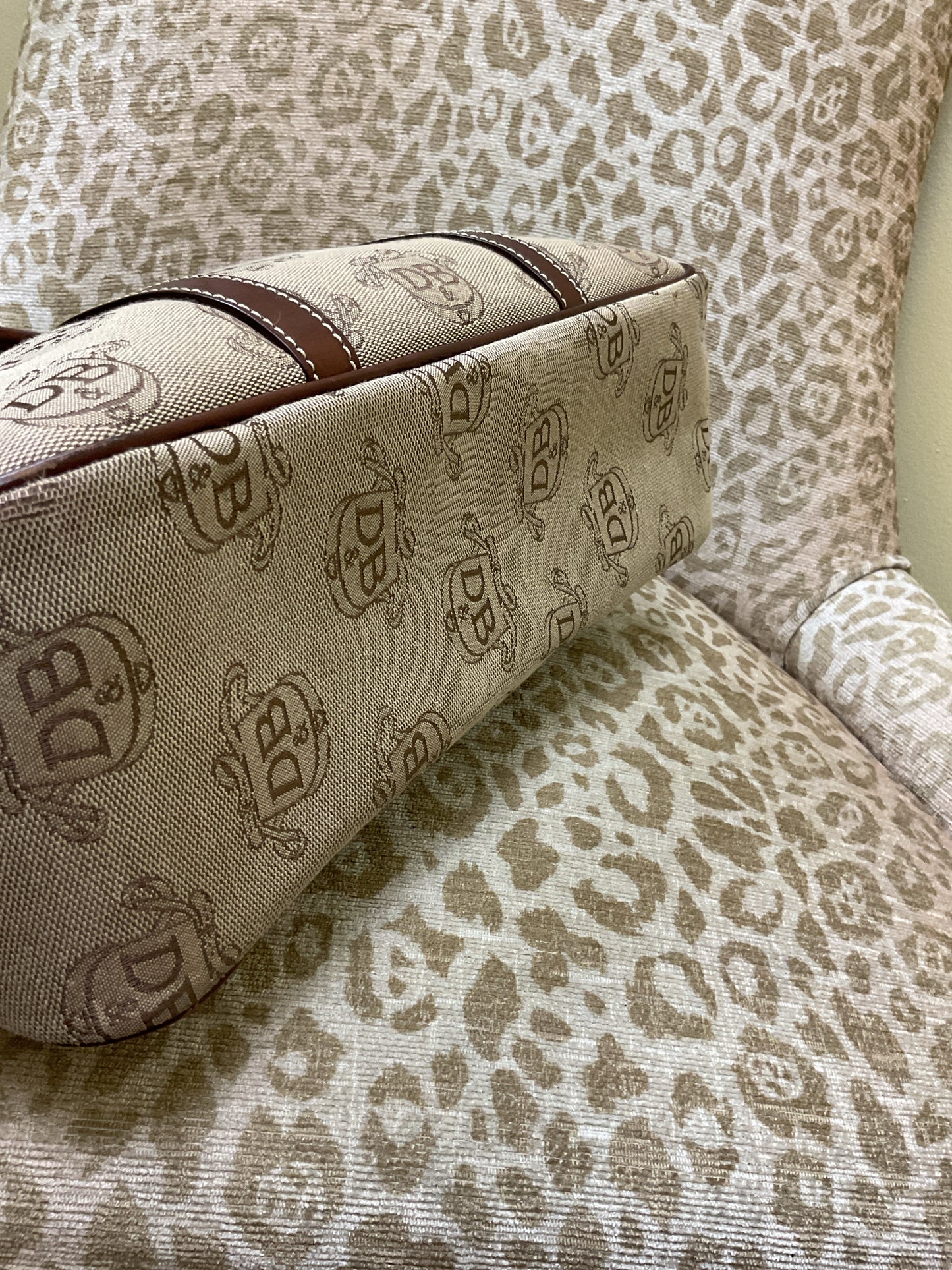 Dooney & Bourke Purse