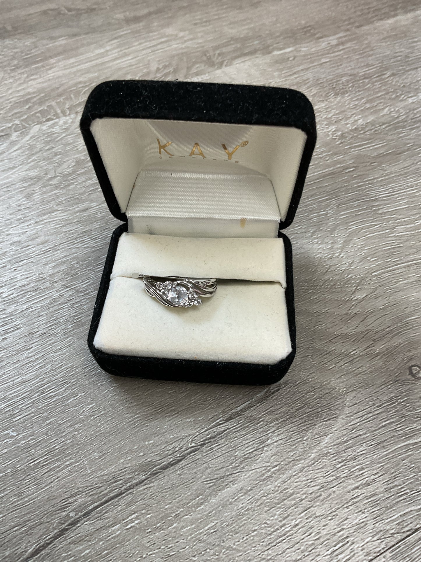 Kay Jewelers Ring cz new