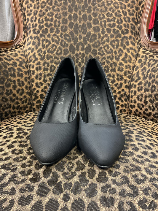 Coconut 8.5 Black Pumps