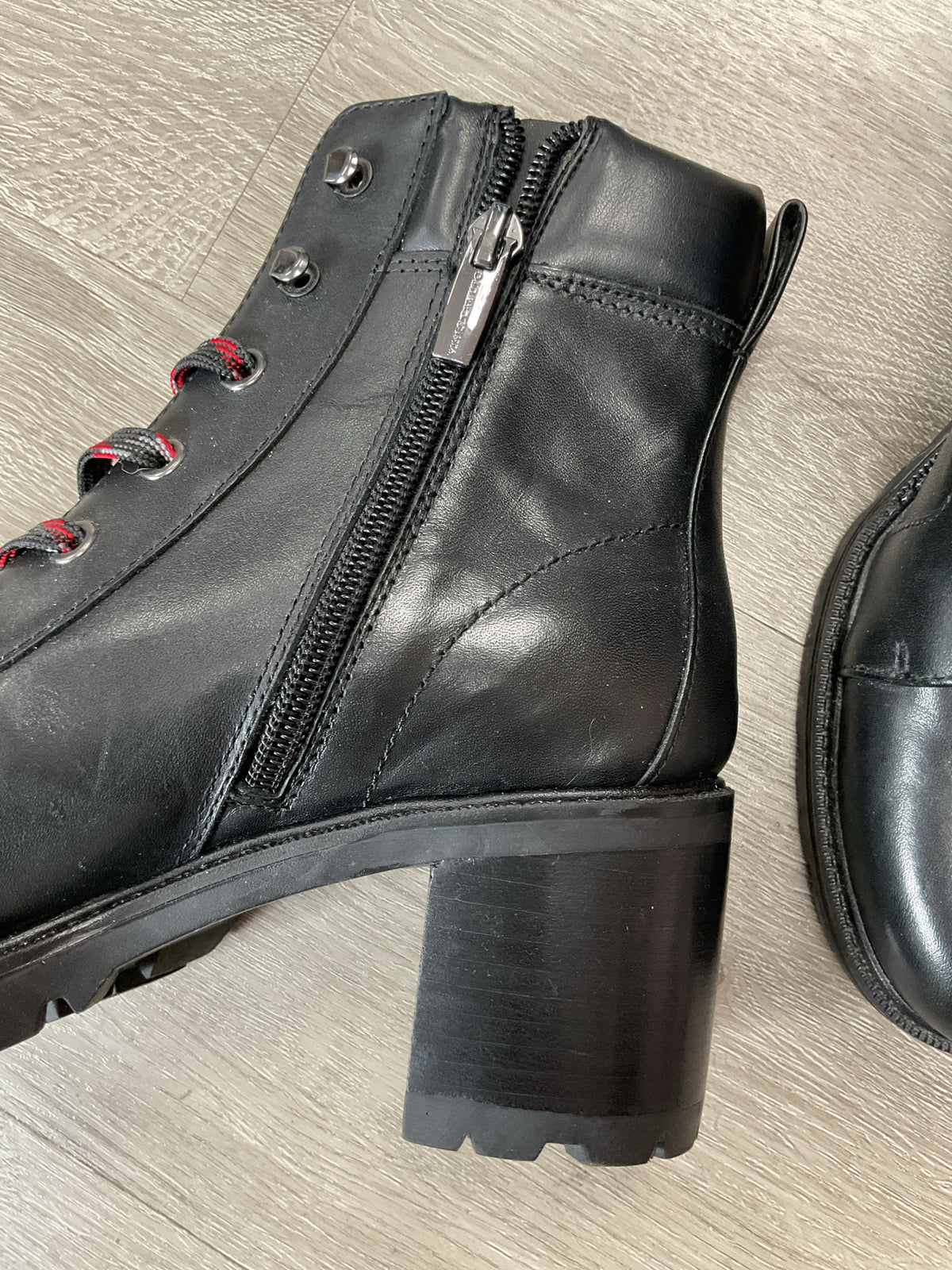 Vince Camuto 7 Black Boots NWOB red lace up heeled  New