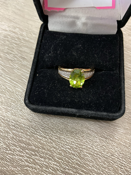 14K Ring New Yellow gold peridot & diamonds